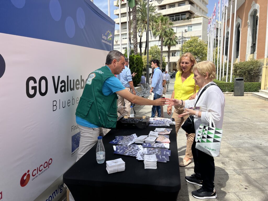 GO Valueberry difunde los beneficios del arándano andaluz en el X Congreso de los Frutos Rojos