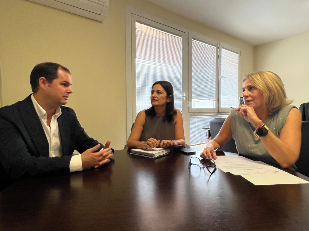 Interfresa y la Diputación de Huelva refuerzan su colaboración para mejorar la atención a los profesionales del sector